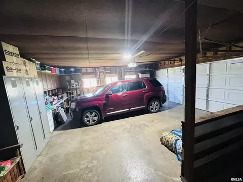 73 1st St, Sciota, IL 61475 photo 36