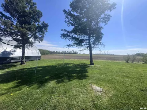 73 1st St, Sciota, IL 61475 photo 31