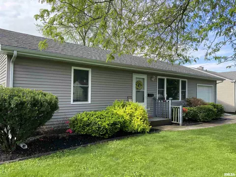 928 Memorial Dr, Macomb, IL 61455 photo 36