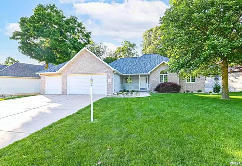 109 Fawn Haven Dr, East Peoria, IL 61611