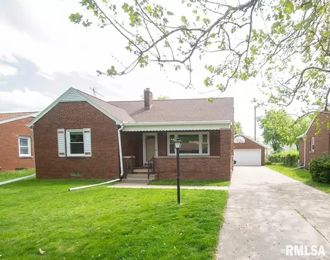 3334 W Shoff Cir, Peoria, IL 61604