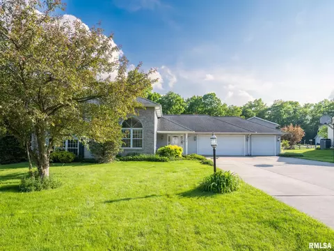 216 Warrior Way, Germantown Hills, IL 61548