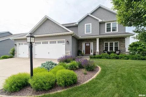 1520 Kingsbury Rd, Washington, IL 61571