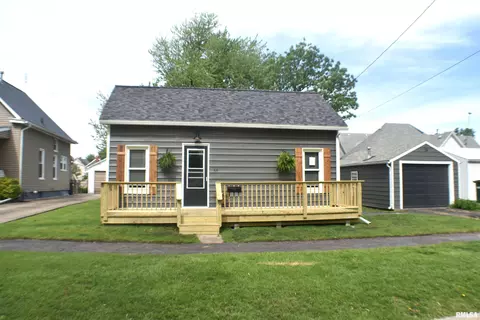66 N 8th St, Canton, IL 61520