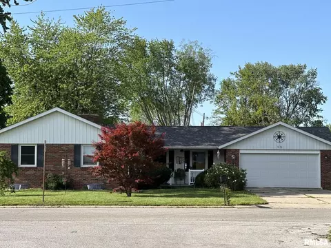 15 Lincoln Rd, Canton, IL 61520