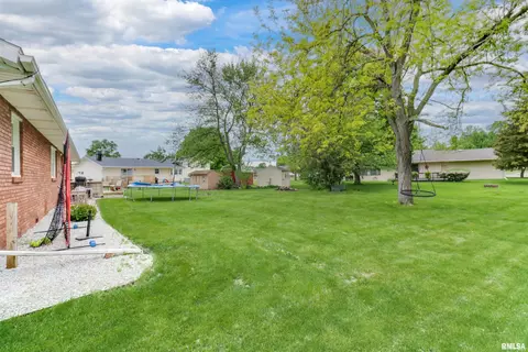 409 S Eastern Ave, Minier, IL 61759 photo 27