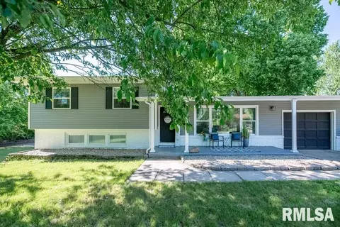 510 Michael Ct, Washington, IL 61571