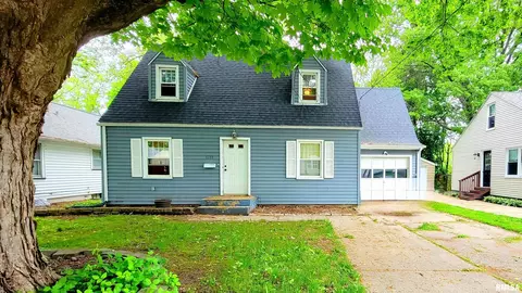 1711 W Gilbert Ave, Peoria, IL 61604