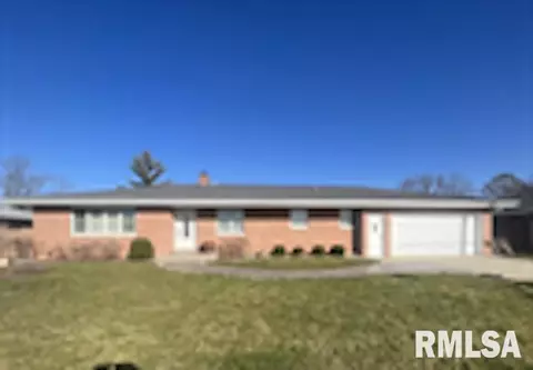 216 Ossami Lake Dr, Morton, IL 61550