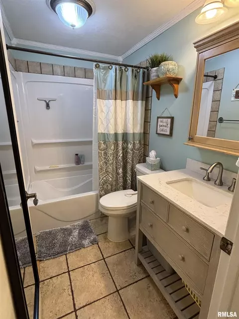 116 Thrush Ave, Pekin, IL 61554 photo 27