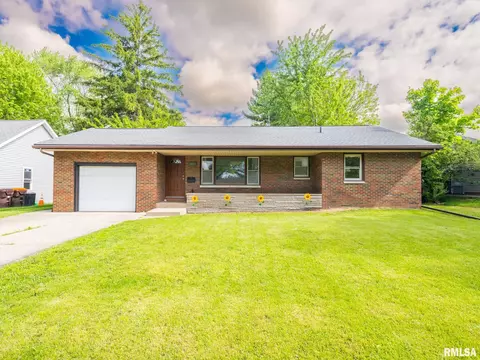 1807 W Bel Aire Ave, Peoria, IL 61614