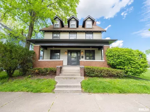 1319 W Barker Ave, Peoria, IL 61606