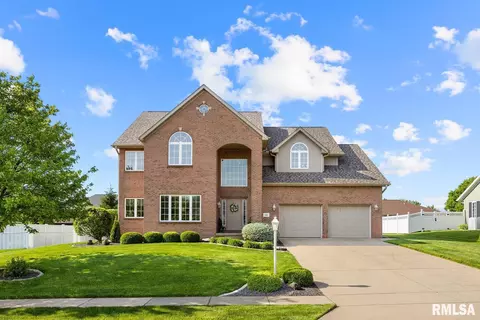106 Stonecrop Rd, Morton, IL 61550