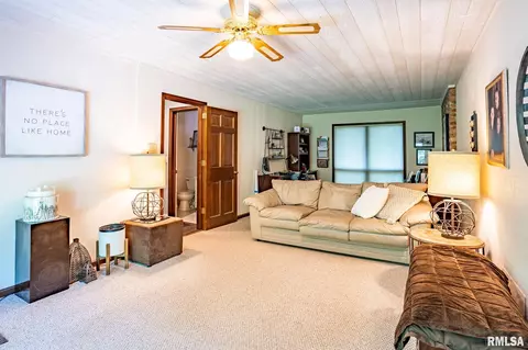 1503 Hickory Point Rd, Metamora, IL 61548 photo 25