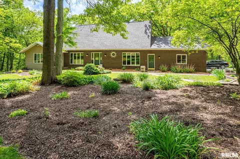 1503 Hickory Point Rd, Metamora, IL 61548