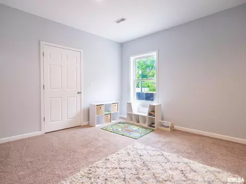 Bedroom - 6 Kemp St, Delavan, IL 61734 photo 14 of 14