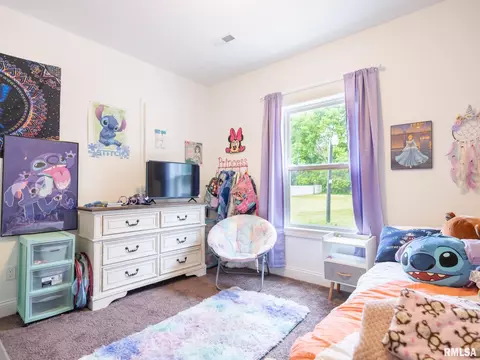 Bedroom - 6 Kemp St, Delavan, IL 61734 photo 11 of 14