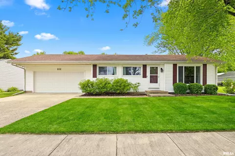 512 N Greenfield St, Tremont, IL 61568