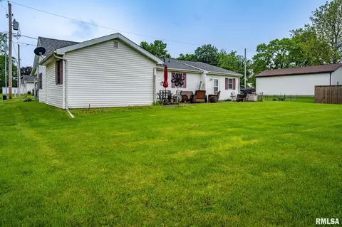 415 E Walnut St, Tremont, IL 61568 photo 23