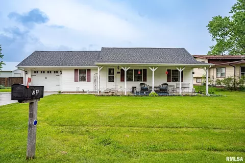 415 E Walnut St, Tremont, IL 61568 photo 2