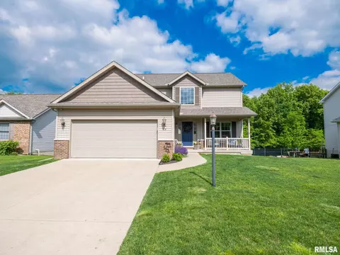 318 Stonewood Dr, East Peoria, IL 61611