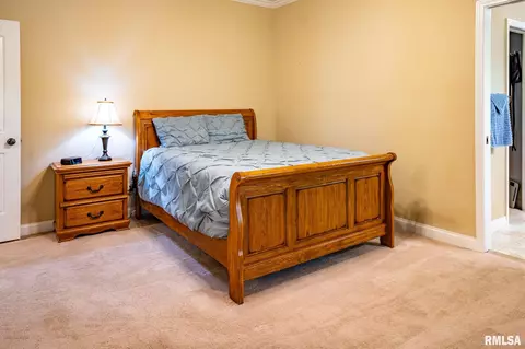 Bedroom - 5003 S Cameron Ln, Mapleton, IL 61547 photo 2 of 13