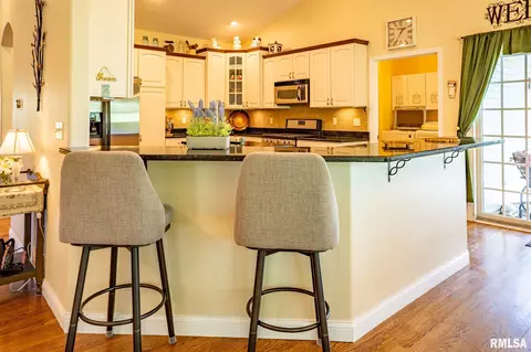 Kitchen - 5003 S Cameron Ln, Mapleton, IL 61547 photo 5 of 5