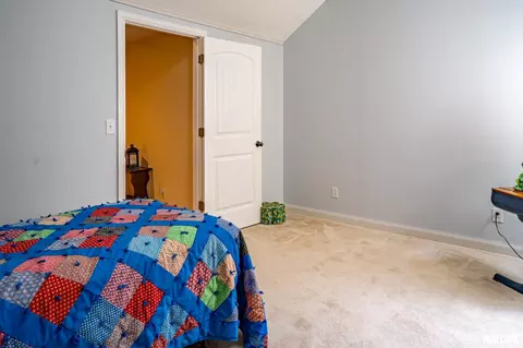 Bedroom - 5003 S Cameron Ln, Mapleton, IL 61547 photo 11 of 13