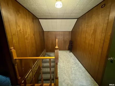 Entry Way - 14602 E Hedge Row Ln, Cuba, IL 61427 photo 3 of 3