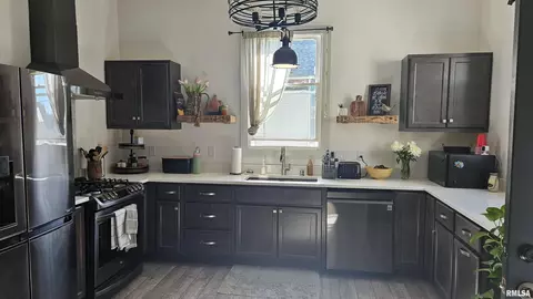 Kitchen - 251 E Chestnut St, Canton, IL 61520 photo 2 of 5