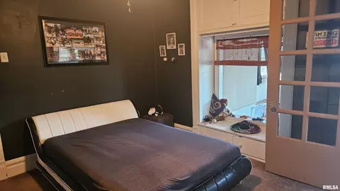 Bedroom - 251 E Chestnut St, Canton, IL 61520 photo 10 of 12