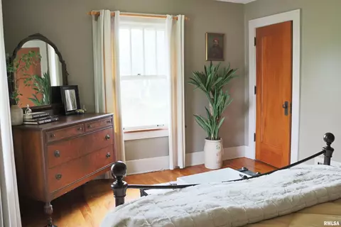 Bedroom - 415 Maple St, Chenoa, IL 61726 photo 8 of 12