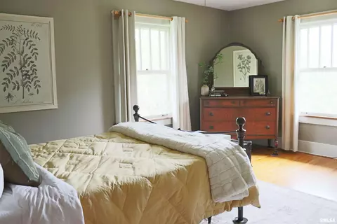 Bedroom - 415 Maple St, Chenoa, IL 61726 photo 7 of 12