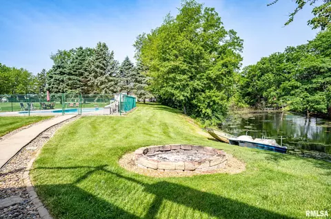 Exterior - 5104 S Cameron Ln, Mapleton, IL 61547 photo 5 of 25