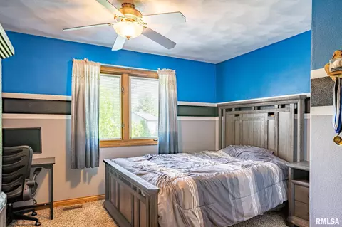 Bedroom - 5104 S Cameron Ln, Mapleton, IL 61547 photo 4 of 6