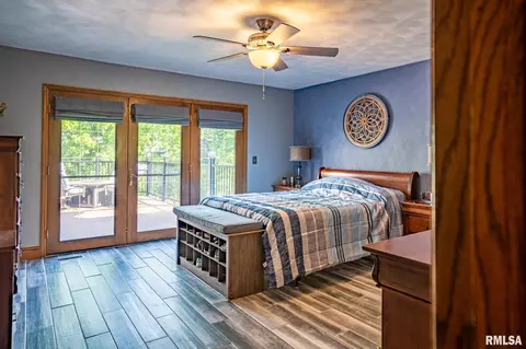 Bedroom - 5104 S Cameron Ln, Mapleton, IL 61547 photo 1 of 6