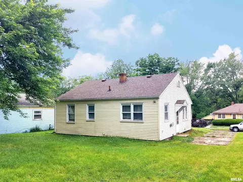 308 E Adams St, Washington, IL 61571 photo 22