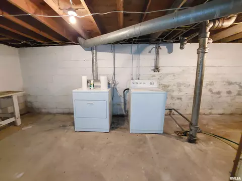 308 E Adams St, Washington, IL 61571 photo 16