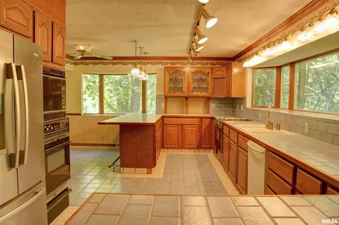 263 Jana Rd, Macomb, IL 61455 photo 6