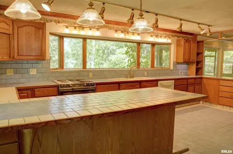 263 Jana Rd, Macomb, IL 61455 photo 7