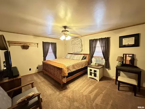 Bedroom - 602 S Hilldale Ave, Eureka, IL 61530 photo 1 of 6