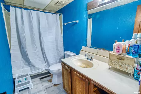 1602 Summit Dr, Pekin, IL 61554 photo 12