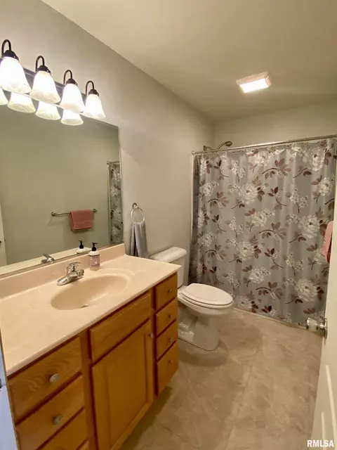 315 Scotch Pine Dr, Macomb, IL 61455 photo 27