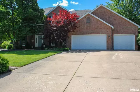 916 W Bennett Ct, Dunlap, IL 61525
