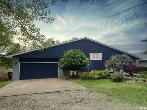 4117 S Dunbar Pt, Mapleton, IL 61547