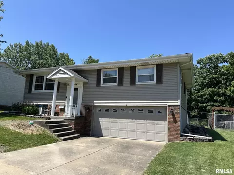 504 Kerfoot St, East Peoria, IL 61611