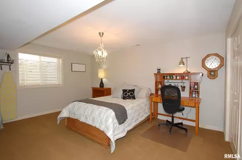 Bedroom - 2103 W Liams Way, Dunlap, IL 61525 photo 10 of 11