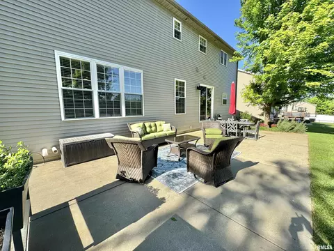 Exterior - 2103 W Liams Way, Dunlap, IL 61525 photo 6 of 16