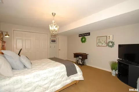 Bedroom - 2103 W Liams Way, Dunlap, IL 61525 photo 11 of 11