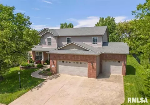 2103 W Liams Way, Dunlap, IL 61525